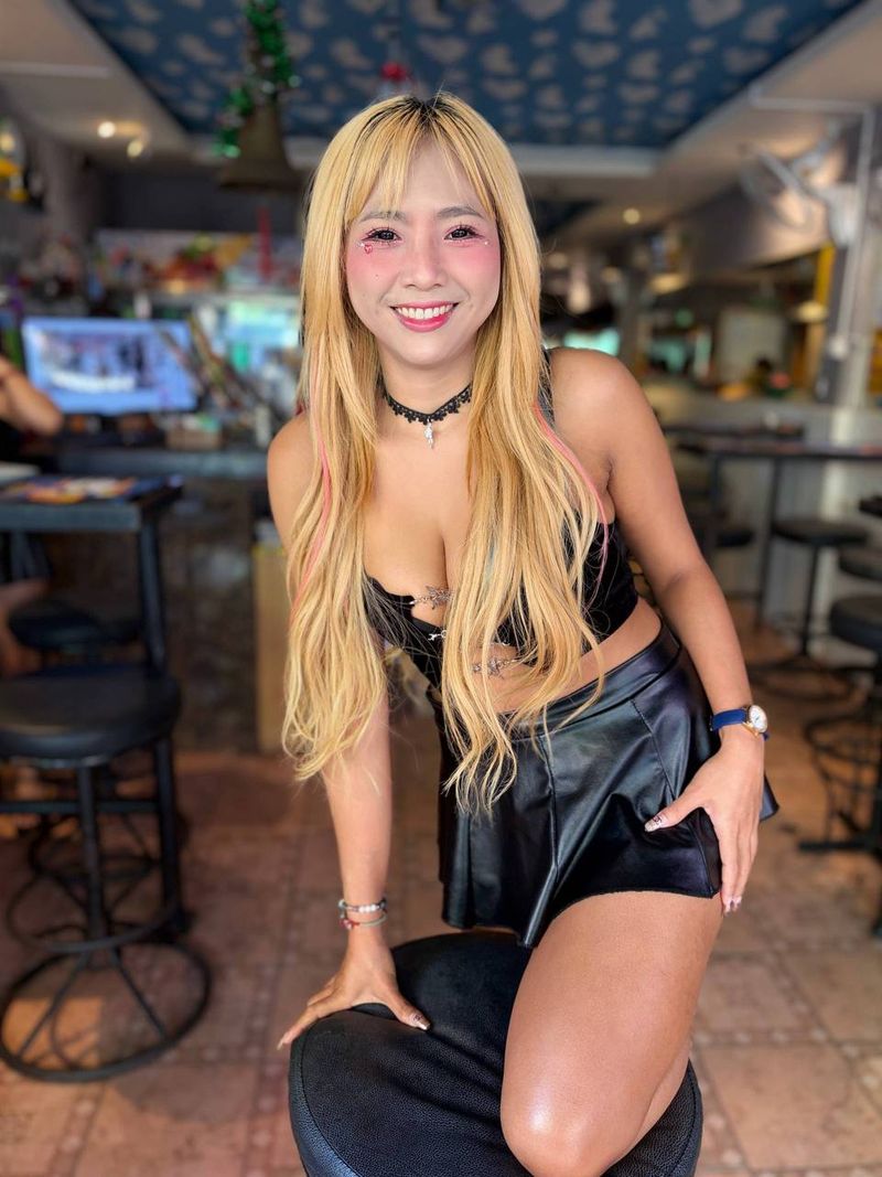 Benders Bar Pattaya Soi 6, photo 2