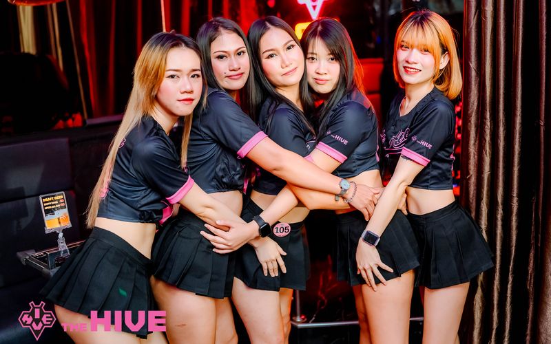 The Hive Walking Street Pattaya Go-Go Bar, photo 7